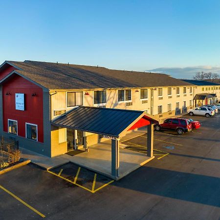 Hilltop Inn & Suites Grove المظهر الخارجي الصورة