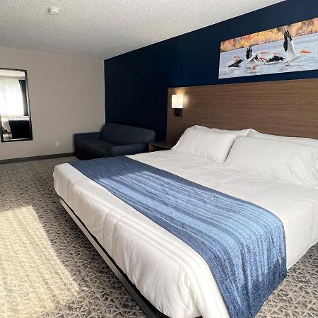 Hilltop Inn & Suites Grove المظهر الخارجي الصورة