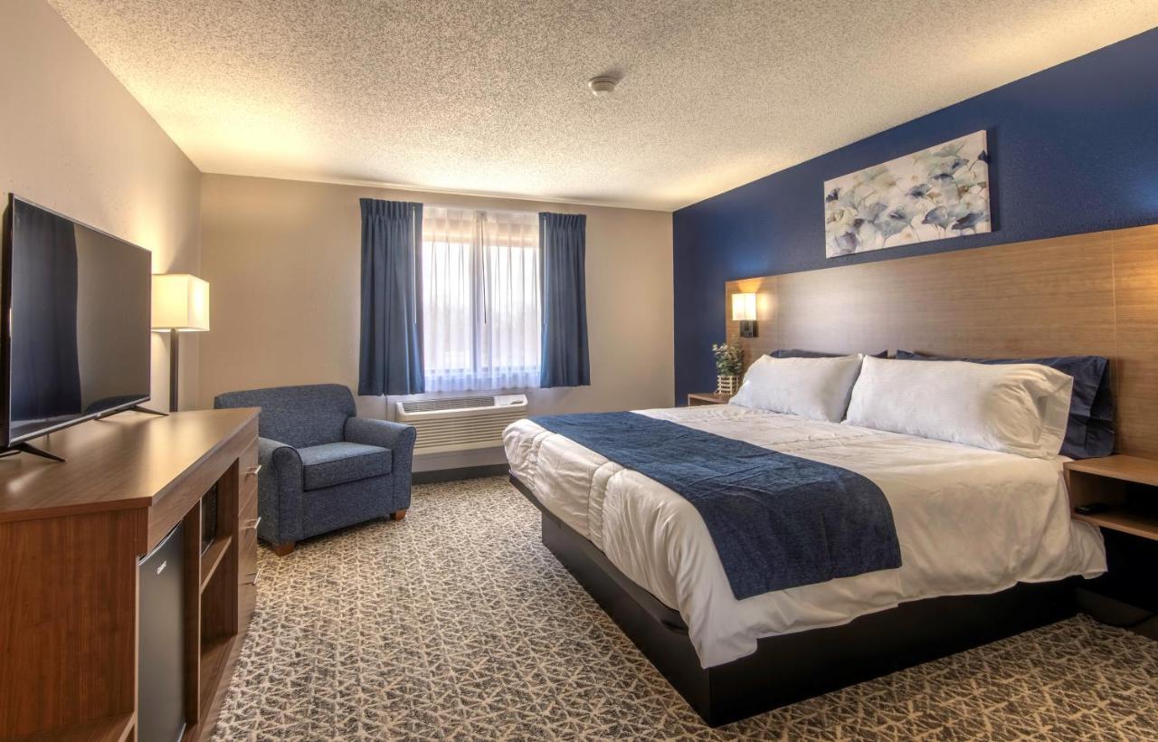 Hilltop Inn & Suites Grove المظهر الخارجي الصورة