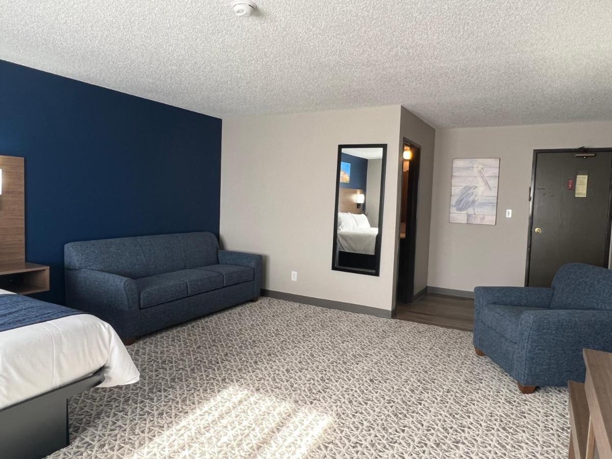 Hilltop Inn & Suites Grove المظهر الخارجي الصورة