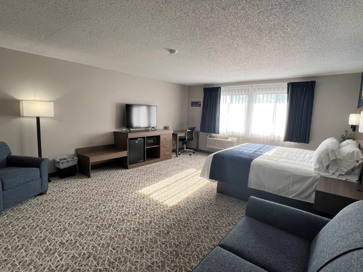 Hilltop Inn & Suites Grove المظهر الخارجي الصورة